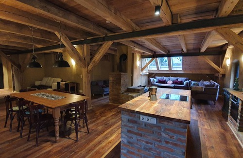 Krebsow Apartamento | Cozy fieldstone barn for family reunions - Barn 27 in Krebsow