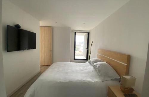 Chapinero Apartamento | Cozy flat in Financial District!