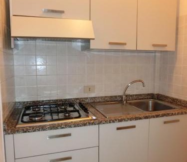 Bibione Pineda Apartamento | Cozy flat with sunlit balcony retreat - Beahost