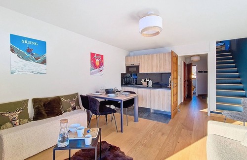 Saint-Martin-de-Belleville Apartamento | Cozy apartment with mezzanine and balcony, ski-in/ski-out, Wi-Fi included