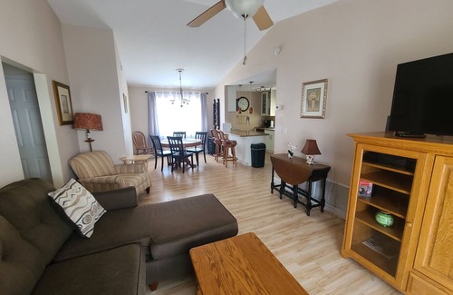 Arlington Park Casa | Cozy, - fully furnished, BEAUTIFUL HOUSE, 5 minutes from Siesta Key Beach