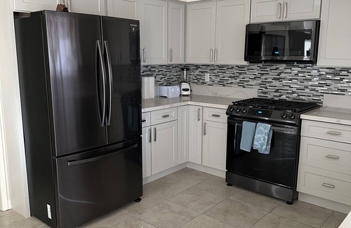 Green Valley Casa | Cozy & fun Raider home 12 min from The Strip!