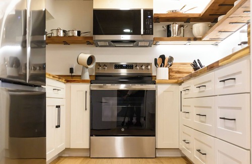 Farmington Apartamento | Cozy garden retreat in the Western Maine foothills