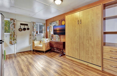 Alyeska Cabina | Cozy Girdwood Cabin Hot Tub Walk to Alyeska Slopes