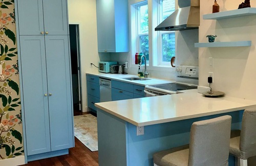 James Bay Casa | Cozy half-duplex in central location - walk to downtown or the beach
