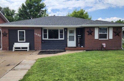 North Platte Casa | Cozy Hangout