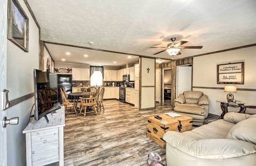 Hardin Casa | Cozy Hardin Retreat w/ Lake Kentucky View!