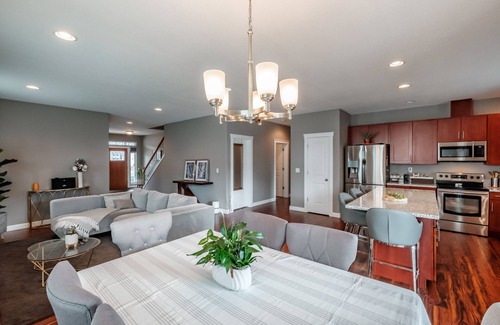 Salem Casa | Acogedora y conveniente casa en Hayesville