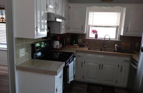 Springdale Casa | Cozy Hideaway in Town