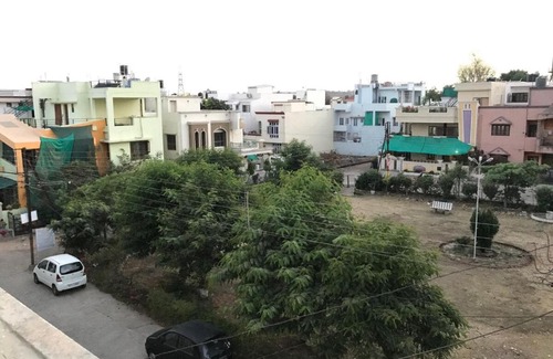 Bhopal Apartamento | Cozy holiday home at Shahpura Lake
