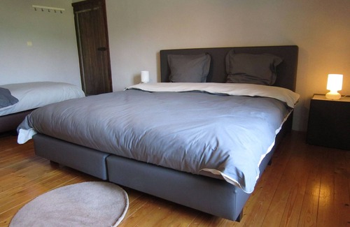 Vresse-sur-Semois Casa | Acogedora casa de vacaciones en Vresse-sur-Semois con piscina privada