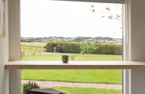 Hejlsminde Strand Casa | Cozy holiday home with views near the beach