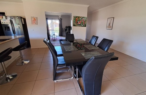 Mildura Casa | Cozy Holiday House 5 minute drive to City Centre