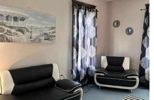 Steubenville Casa | Cozy home away from home. Located in Steubenville.