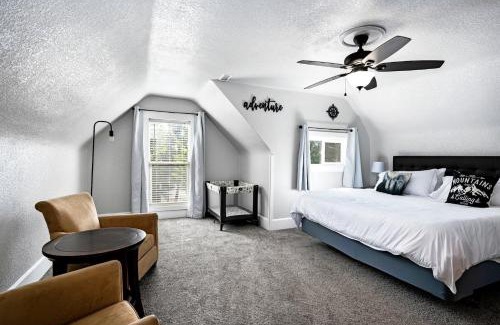 West Colfax Casa | Cozy Home By Lake W Rooftop Patio