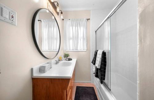 Torrance Casa | Cozy Home Close to the Beaches and Disney