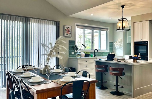 Muswellbrook Casa | Cozy Home for Work Teams and Families