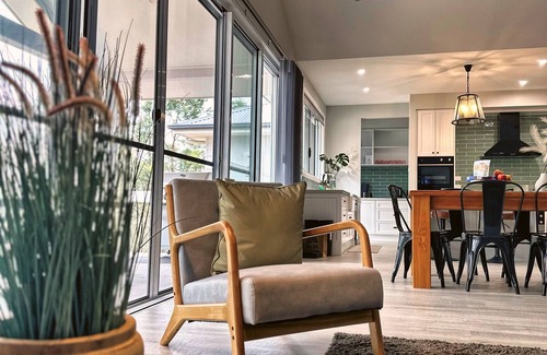 Muswellbrook Casa | Cozy Home for Work Teams and Families