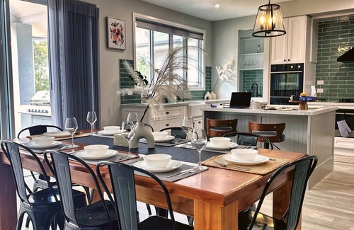 Muswellbrook Casa | Cozy Home for Work Teams and Families