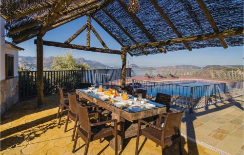 Iznajar Casa | Cozy Home In Iznájar With Kitchen