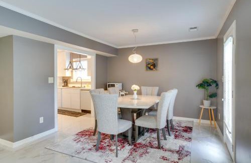 Buechel Casa | Cozy Home in Louisville Near Bardstown Road!