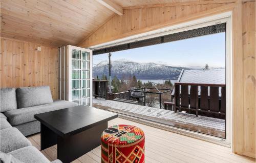 Tingvoll Casa | Cozy Home In Meisingset With Kitchen
