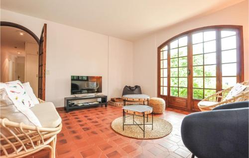 Roquefort-les-Pins Casa | Cozy Home In Roquefort-Les-Pins