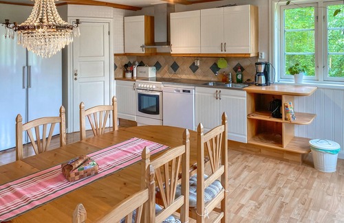Tranas Casa | Acogedora casa en Tranås con cocina