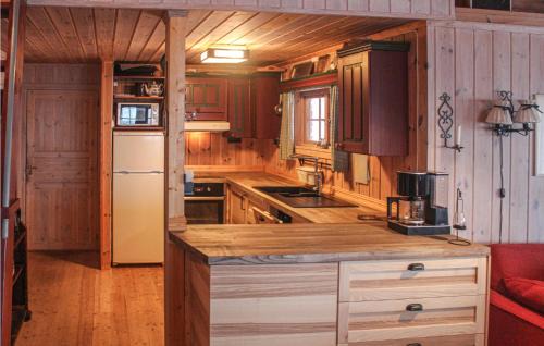 Atra Casa | Cozy Home In Tuddal With Kitchen
