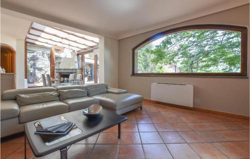 Zafferana Etnea Casa | Cozy Home In Zafferana Etnea With Wifi