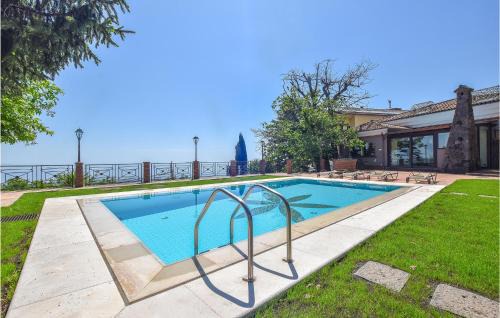 Zafferana Etnea Casa | Cozy Home In Zafferana Etnea With Wifi