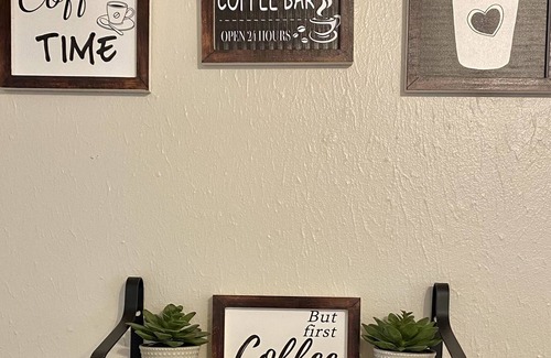 South Oklahoma City Casa | Cozy home.