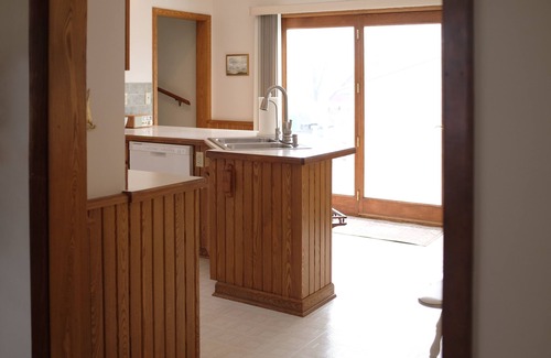 Two Harbors Cabaña | Cozy home walkable to downtown Two Harbors
