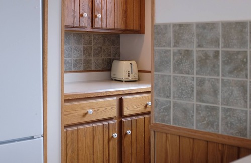 Two Harbors Cabaña | Cozy home walkable to downtown Two Harbors