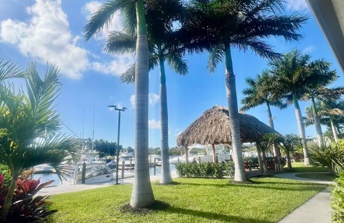 Whitfield Apartamento | Cozy hotel suite beach style