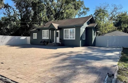 Northside Casa | Cozy House close To Downtown