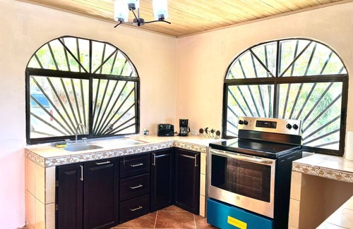 Savegre Casa | Acogedora casas en medio de las montanas y cerca de las playas