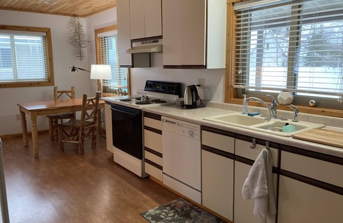 Marquette Casa | Cozy House in town