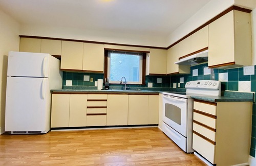 Willowdale Casa | Cozy house located in Toronto North York central business district.