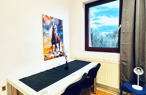 Meidling Apartamento | Cozy House Terrace &Garden Sleeps 34
