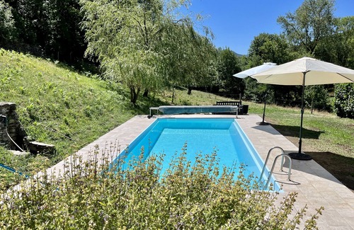 Courniou Casa | Cozy house with swimming pool surrounded by nature's beauty