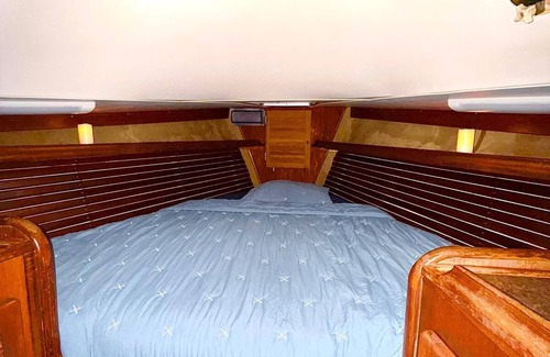 Coconut Grove Alquiler De Eote | Cozy Houseboat in Vibrant Miami with AC and WiFi