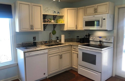 Taylorsville Cabaña | Cozy Lake Hickory Cabin