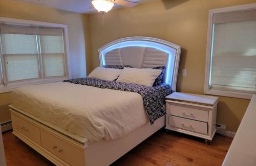 Charlton Apartamento | Cozy Lake Cottage
