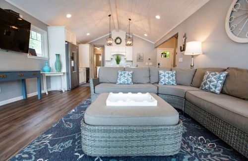 Lyman Cabaña | Cozy, lake front cottage