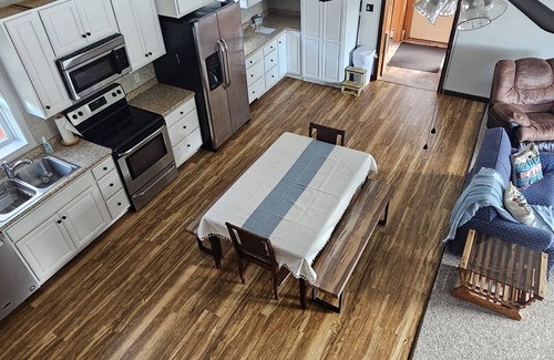 Errol Casa | Cozy Lake Front home for Boating, fishing, winter sports, and gorgeous views,