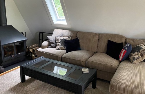 Herron Cabaña | Cozy lake retreat on beautiful McCollum Lake - Pet Friendly!