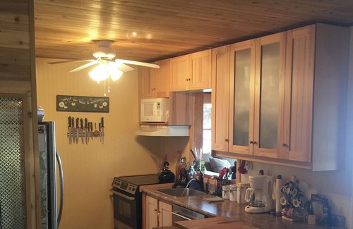 Bala Cabaña | Cozy Lakefront Cottage in the heart of Muskoka