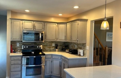 La Porte Casa | Cozy Lakehouse 2 minutes from Pine Lake
