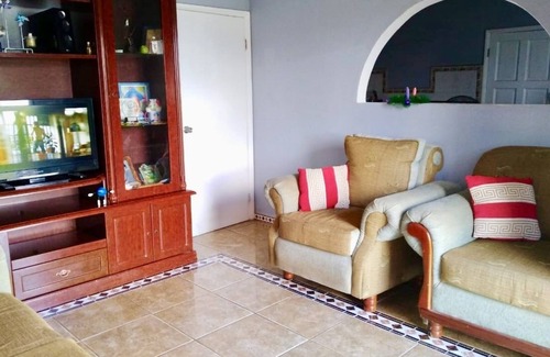Ladyville Casa | Acogedora casa con vista al lago cerca de la ciudad de Belice